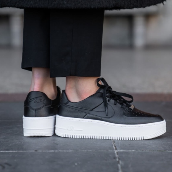 wmn air force 1 sage low
